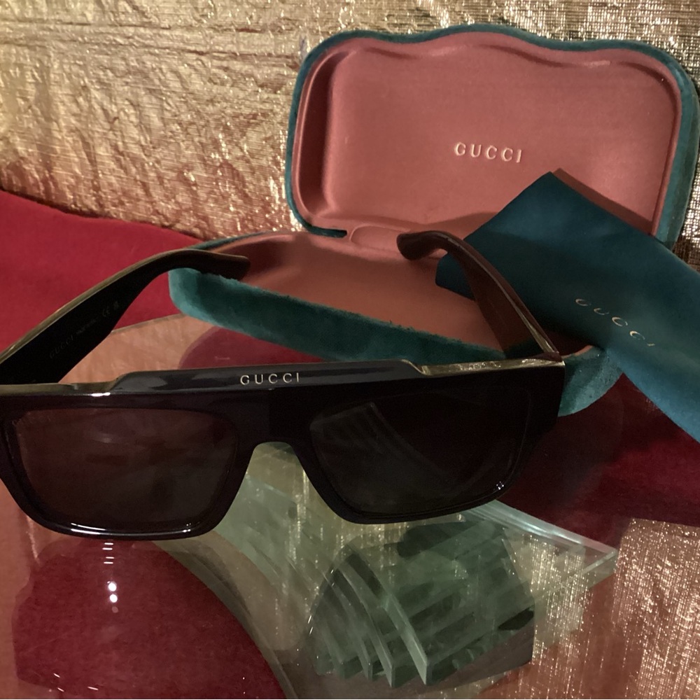 Gucci Black Sunglasses with Red Velvet Case